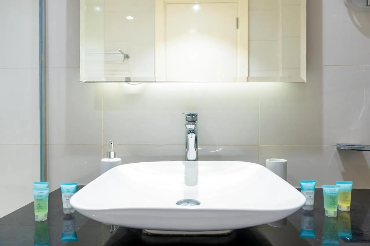 Stunning Studio Near Burj Khalifa Dubai Apartment